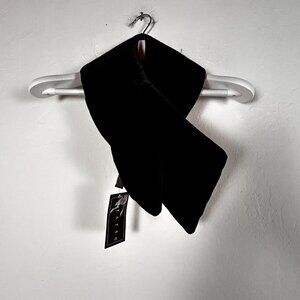 Zazou Black Silk Faux Fur Scarf Wrap Luxurious Soft Plush Winter Accessory New